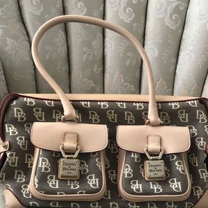 Dooney & Bourke